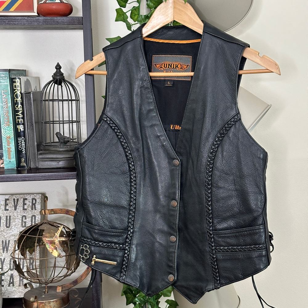 UNIK Braided Lace Side Leather Motorcycle Biker Vest Harley Charm Black Sz Large